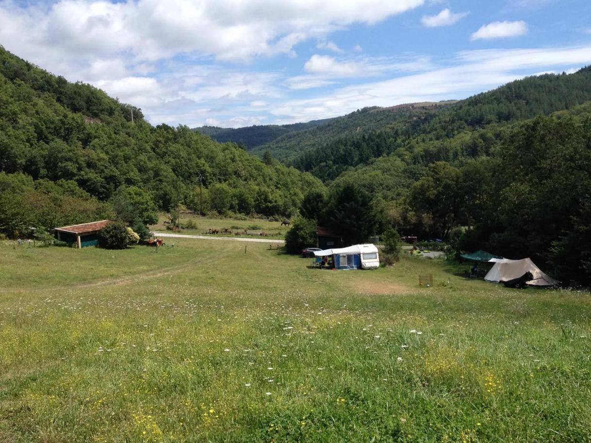 Ferme Les Therondels Saint-Pons-de-Thomieres Kültér fotó